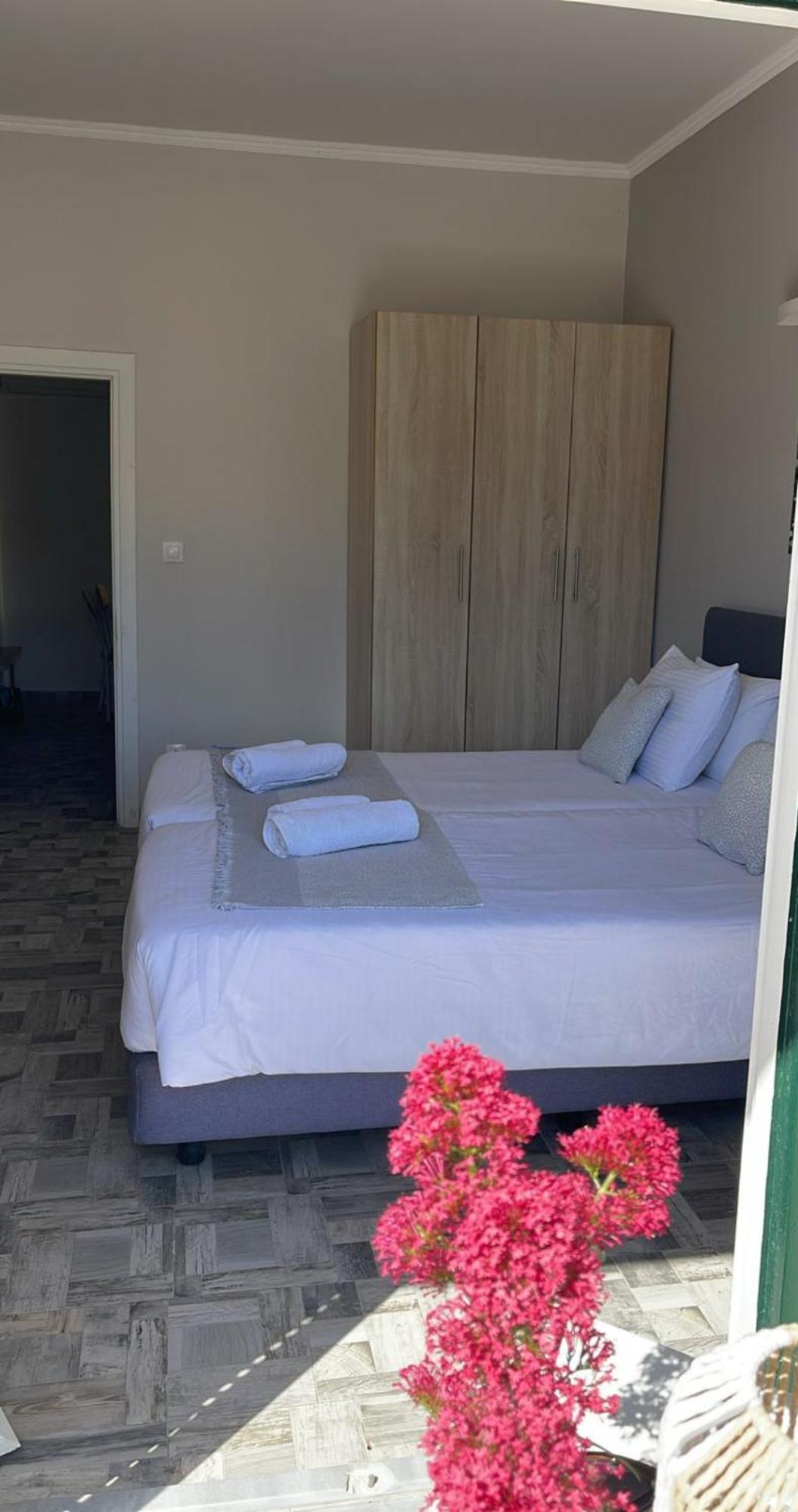 Georgia's Apartments, Corfu Ypsos